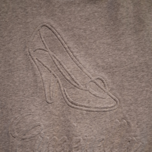 RARE Disney Parks CINDERELLA Embossed Slipper Sweatshirt Women's XL (EUC) - Picture 6 of 6
